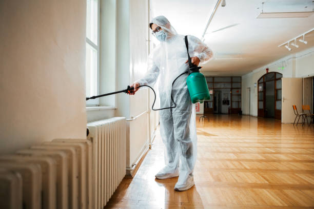 Best Best Pest Control Companies  in West Milwaukee, WI